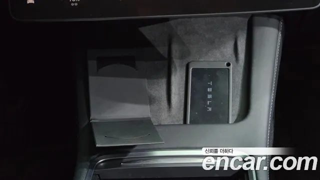 Tesla Model Y — фото 12