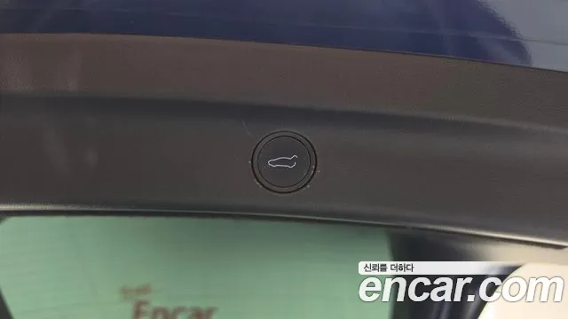 Tesla Model Y — фото 17