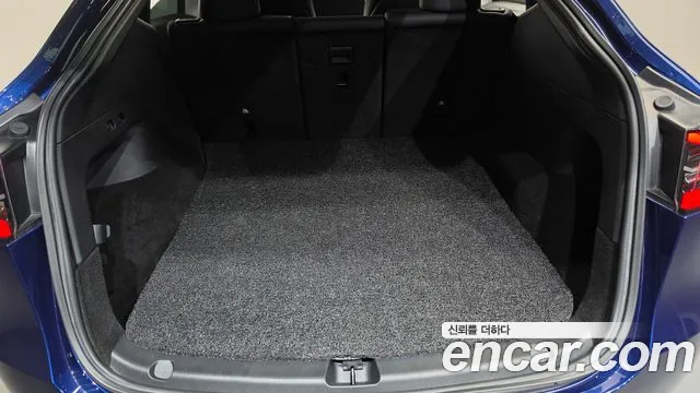 Tesla Model Y — фото 18