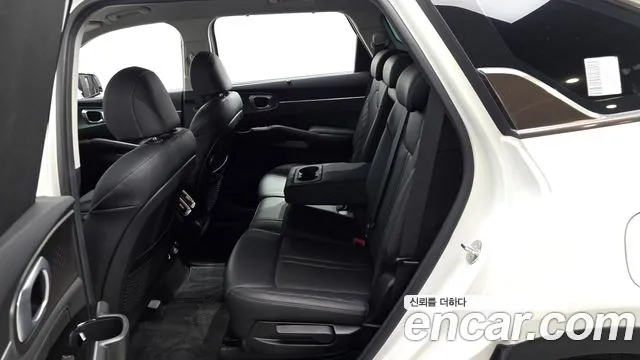 Kia Sorento — фото 12