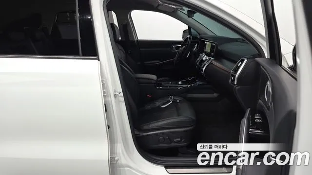 Kia Sorento — фото 26