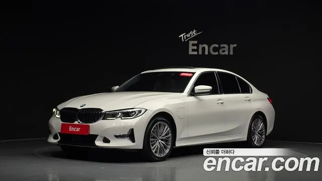 BMW 3-Series — фото 1