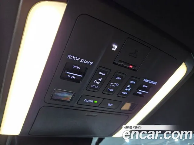 Toyota Alphard — фото 16