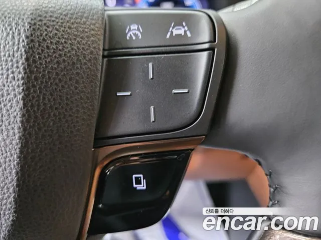 Toyota Alphard — фото 17