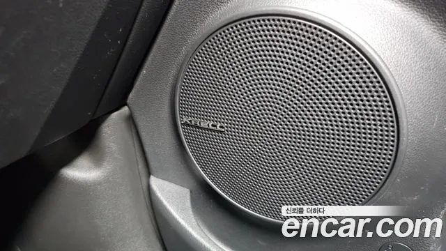 Hyundai Kona — фото 18