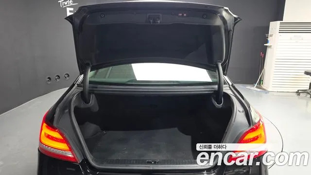 Hyundai Equus — фото 20