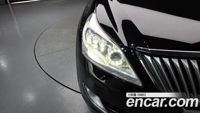 Hyundai Equus — фото 22
