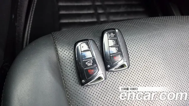 Hyundai Equus — фото 27