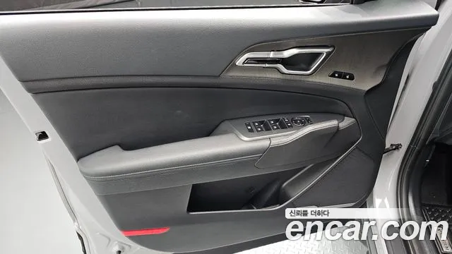 Kia Sportage — фото 24