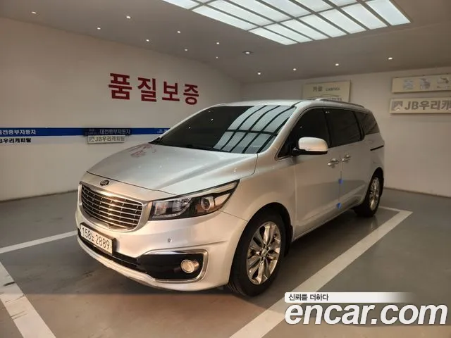 Kia Carnival — фото 1