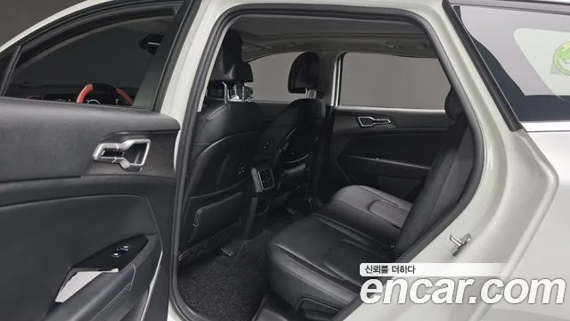 Kia Sportage — фото 16
