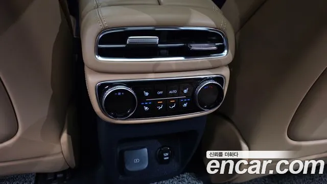 Genesis GV80 — фото 18