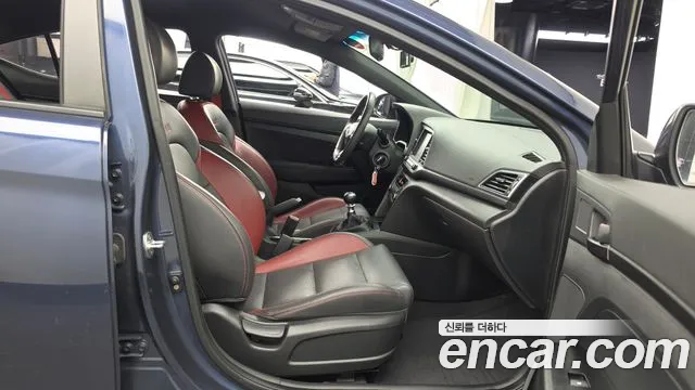 Hyundai Avante — фото 11