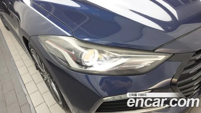 Hyundai Avante — фото 22