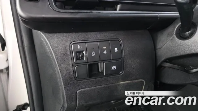 Hyundai Staria — фото 17