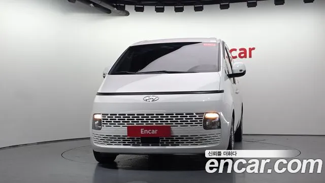 Hyundai Staria — фото 2