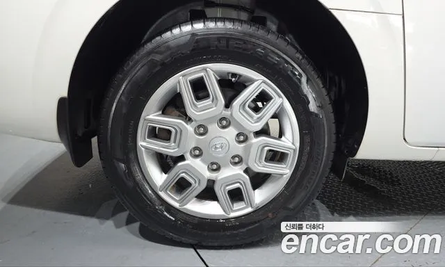 Hyundai Staria — фото 4
