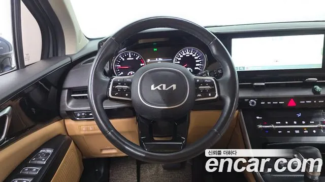 Kia Carnival — фото 14