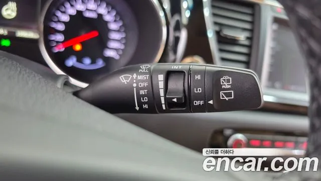 Kia Carnival — фото 17