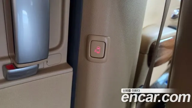 Kia Carnival — фото 19