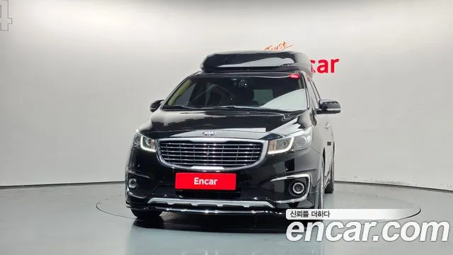 Kia Carnival — фото 3