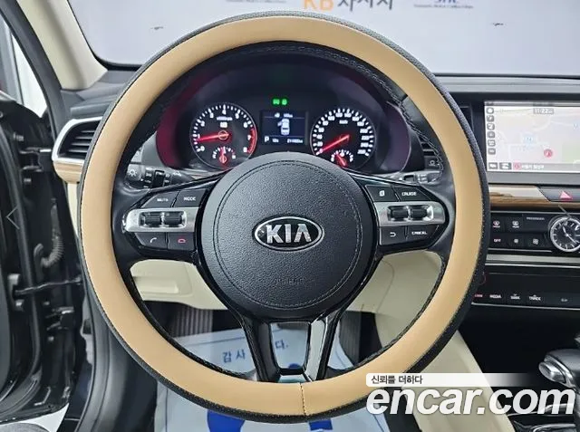 Kia K7 — фото 10