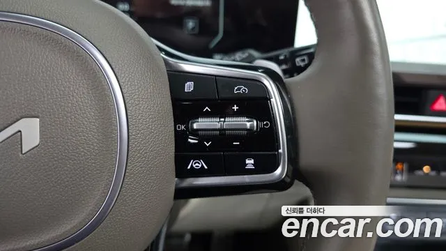 Kia Carnival — фото 14