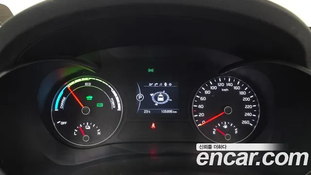 Kia K5 — фото 8