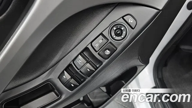Hyundai Avante — фото 20