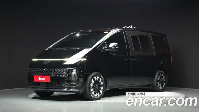 Hyundai Staria — фото 1