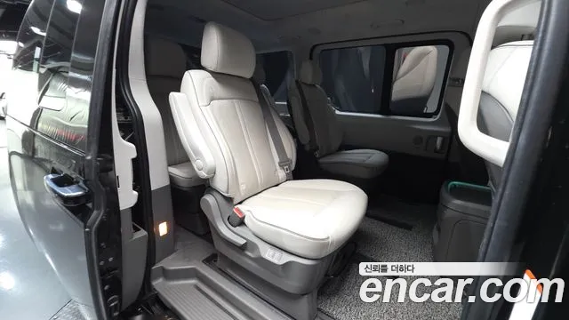 Hyundai Staria — фото 12