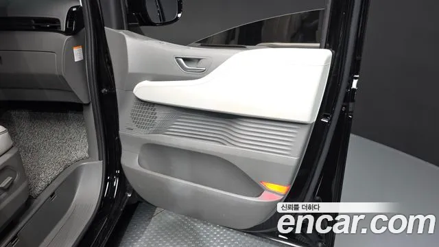 Hyundai Staria — фото 25