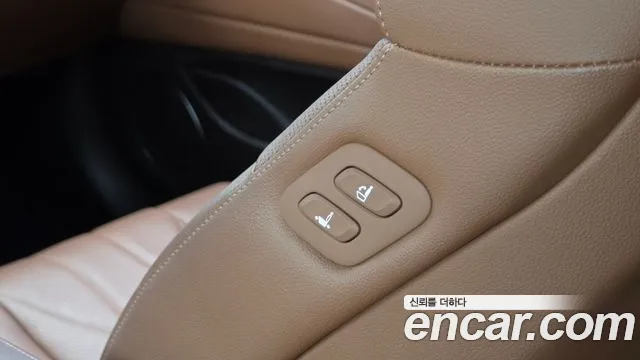Genesis G80 — фото 17