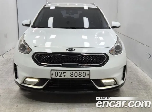 Kia Niro — фото 1