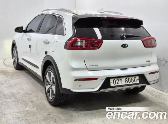 Kia Niro — фото 4