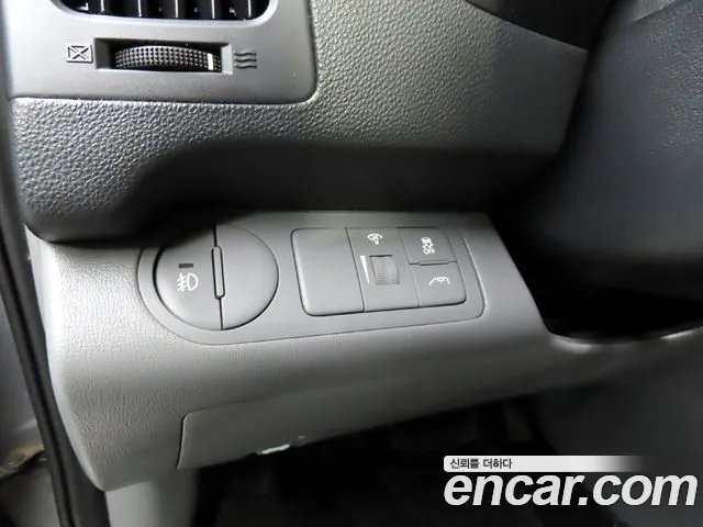 Hyundai Starex — фото 15