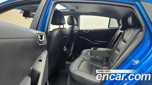 Hyundai Ioniq 5 — фото 12