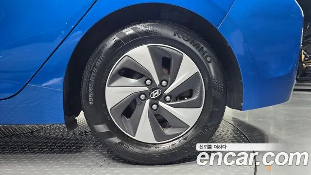 Hyundai Ioniq 5 — фото 21