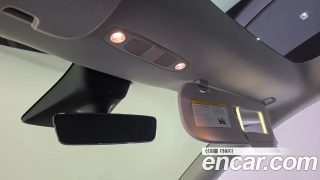 Tesla Model Y — фото 15