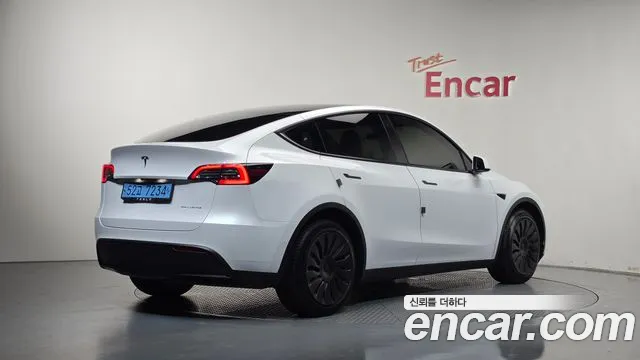 Tesla Model Y — фото 2