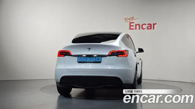 Tesla Model Y — фото 4