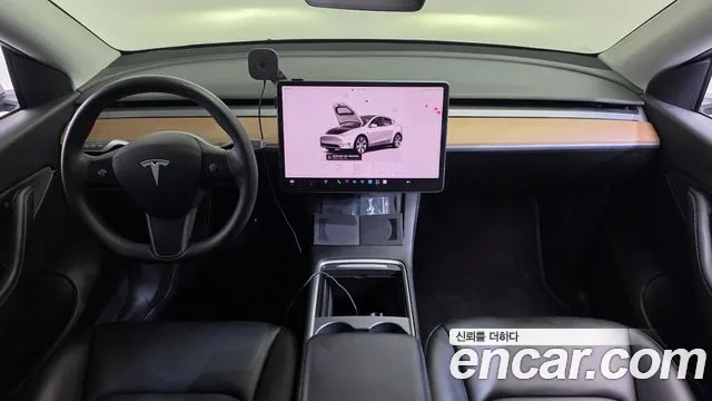 Tesla Model Y — фото 7