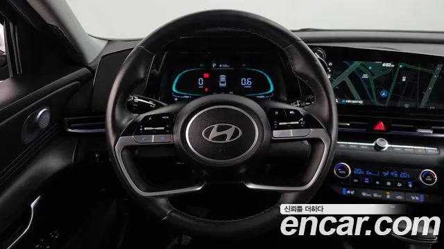 Hyundai Avante — фото 12