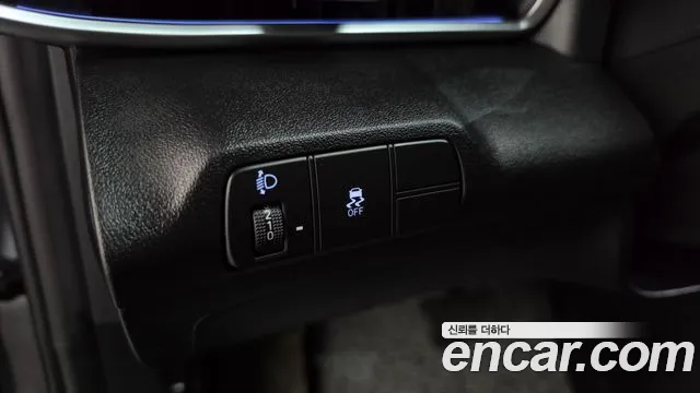 Hyundai Avante — фото 17
