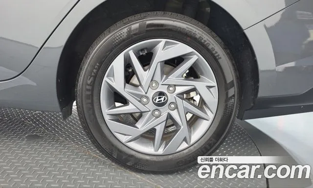 Hyundai Avante — фото 22