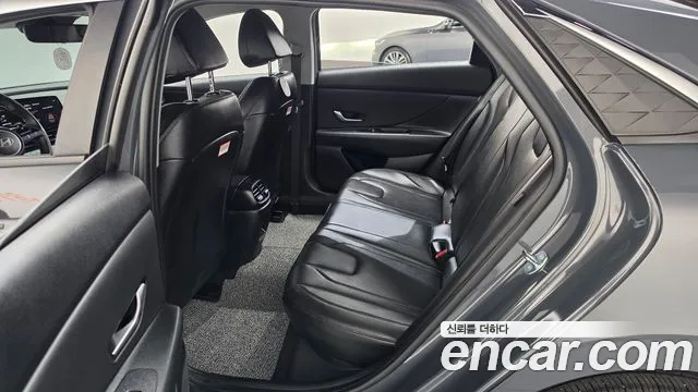 Hyundai Avante — фото 27