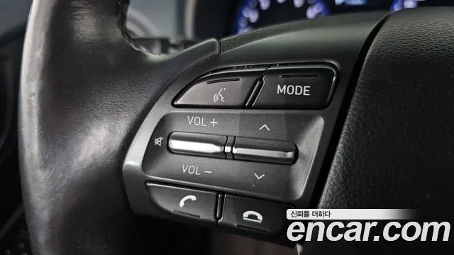 Hyundai Kona — фото 28