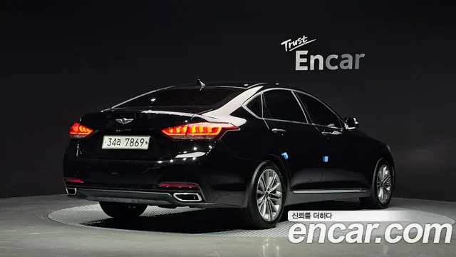 Hyundai Genesis — фото 2