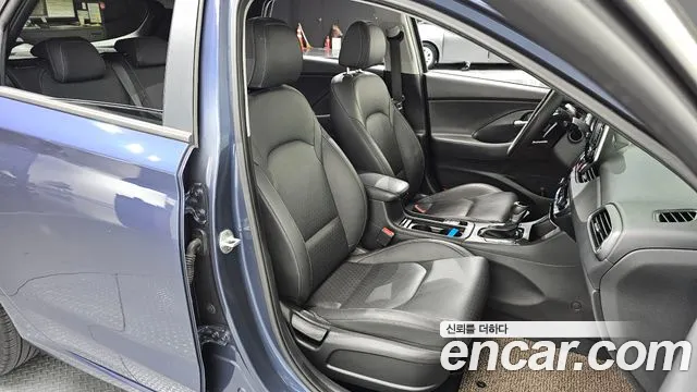 Hyundai i30 — фото 26