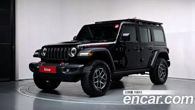 Jeep Wrangler — фото 1
